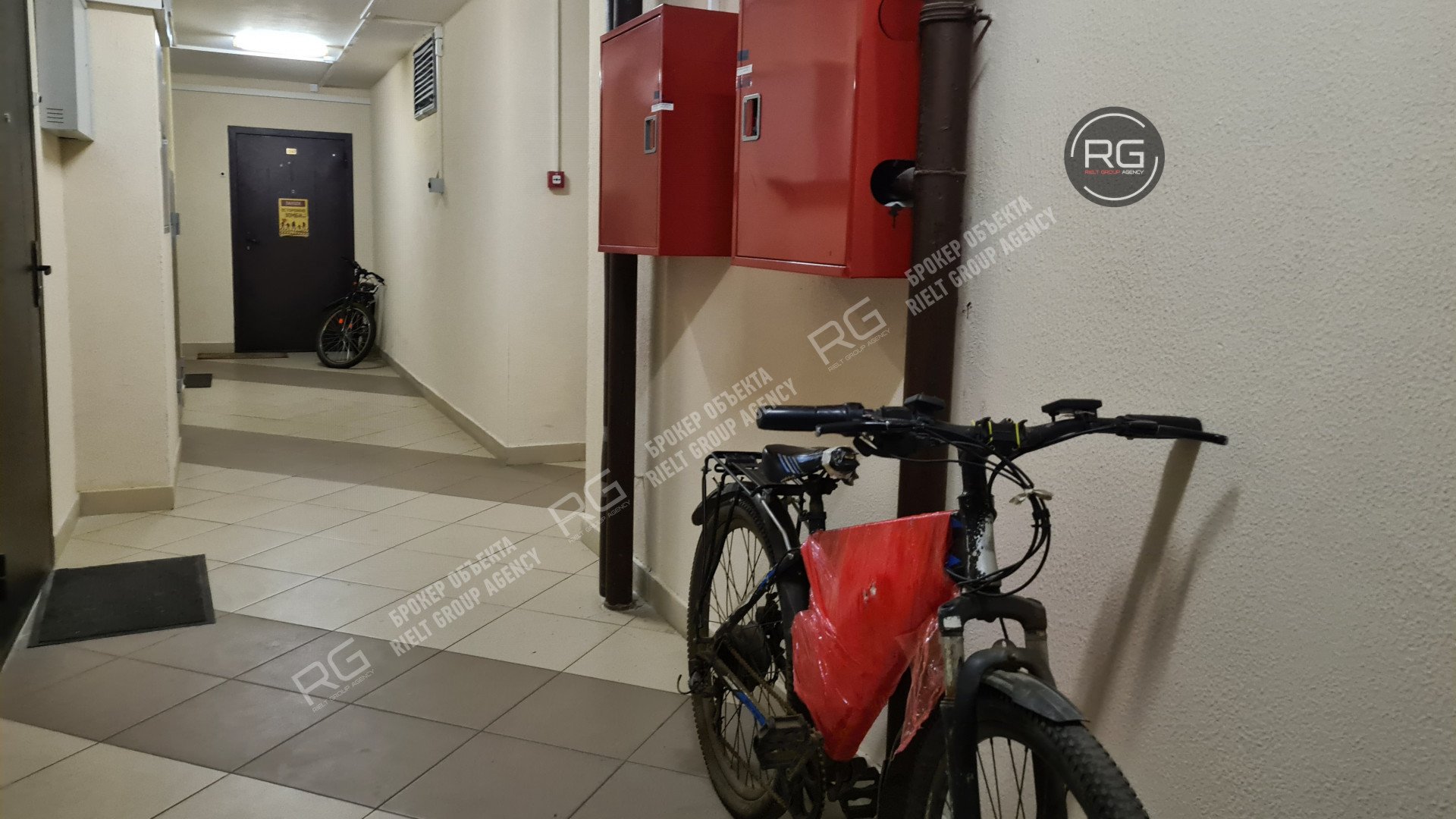   Двухсторонняя квартира с мебелью, 67 кв.м. 