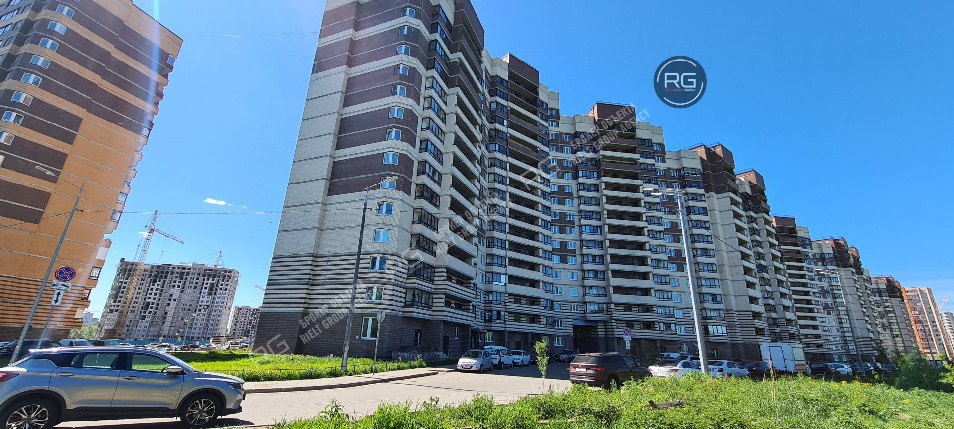   Двухсторонняя квартира с мебелью, 67 кв.м. 