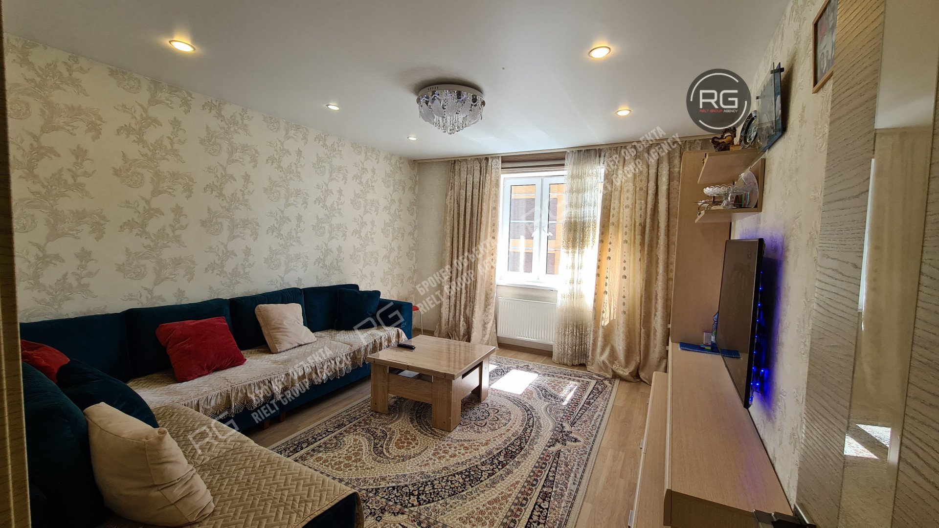   Двухсторонняя квартира с мебелью, 67 кв.м. 