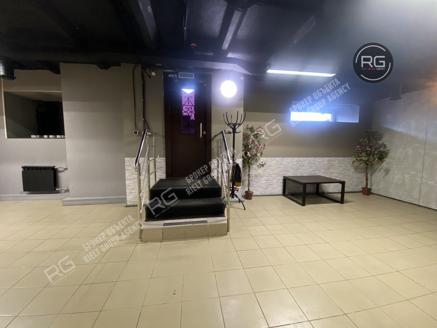   Продажа помещения у метро!, 105 кв.м. 